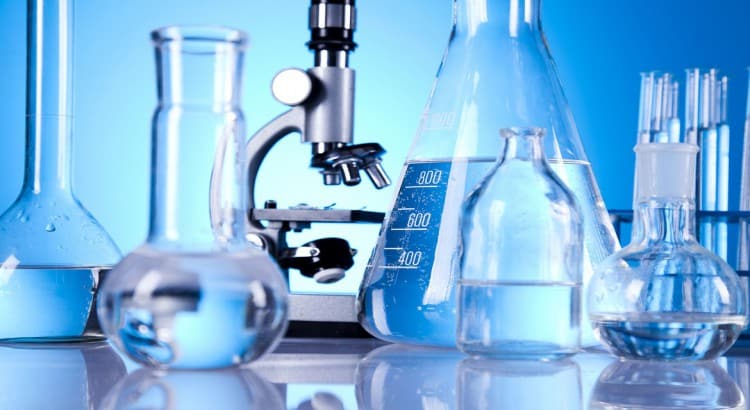 Material de vidrio para laboratorio: calidad, precisión y seguridad en cada análisis